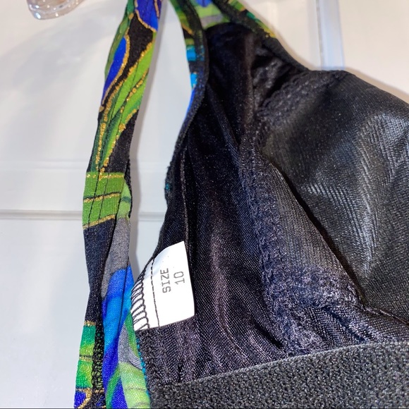 Vintage One Piece Floral Swimsuit - Picture 8 of 8